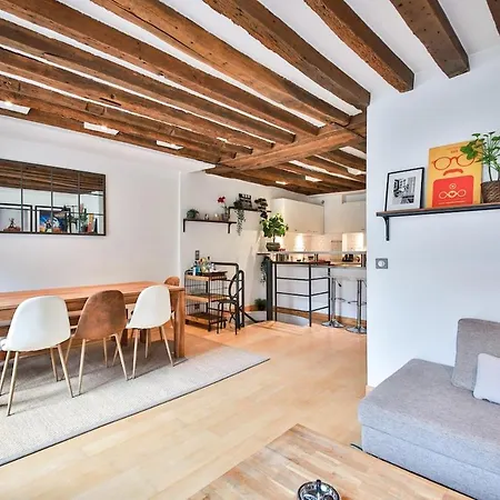 Duplex Typiquement Parisien#le Marais#paris04#2chambres Paris